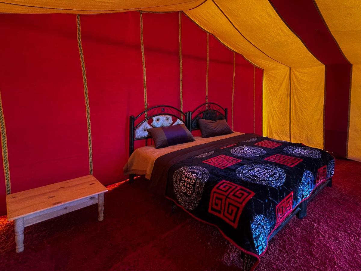 מלון Bivouac Les Nomades & Foum Zguid To Chegaga Tours מראה חיצוני תמונה