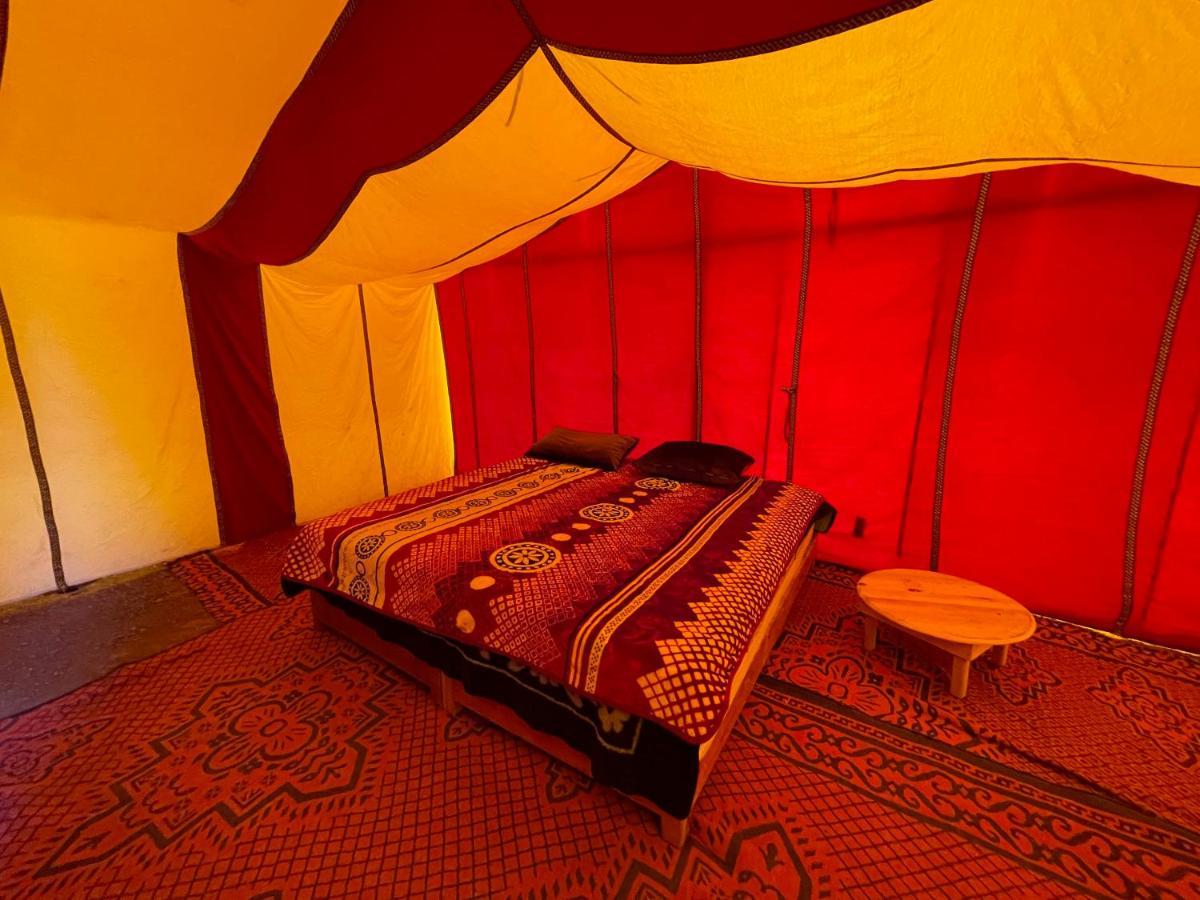 מלון Bivouac Les Nomades & Foum Zguid To Chegaga Tours מראה חיצוני תמונה