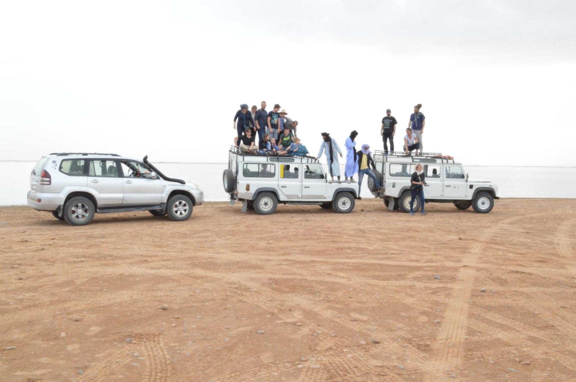 מלון Bivouac Les Nomades & Foum Zguid To Chegaga Tours מראה חיצוני תמונה